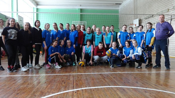 Збірна команда дівчат ЕПЛ взяла участь у районних змаганнях з волейболу за програмою Спартакіади школярів Деснянського району