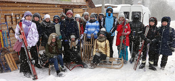 Зимові канікули: традиційна подорож до мальовничих Карпат!